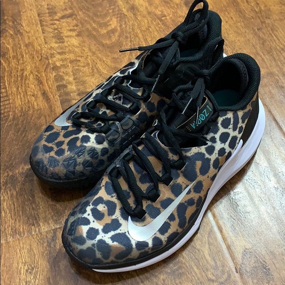 Nike Shoes - 🆕 Nike Court Air Zoom Zero Wmns Tennis Shoe - 8
